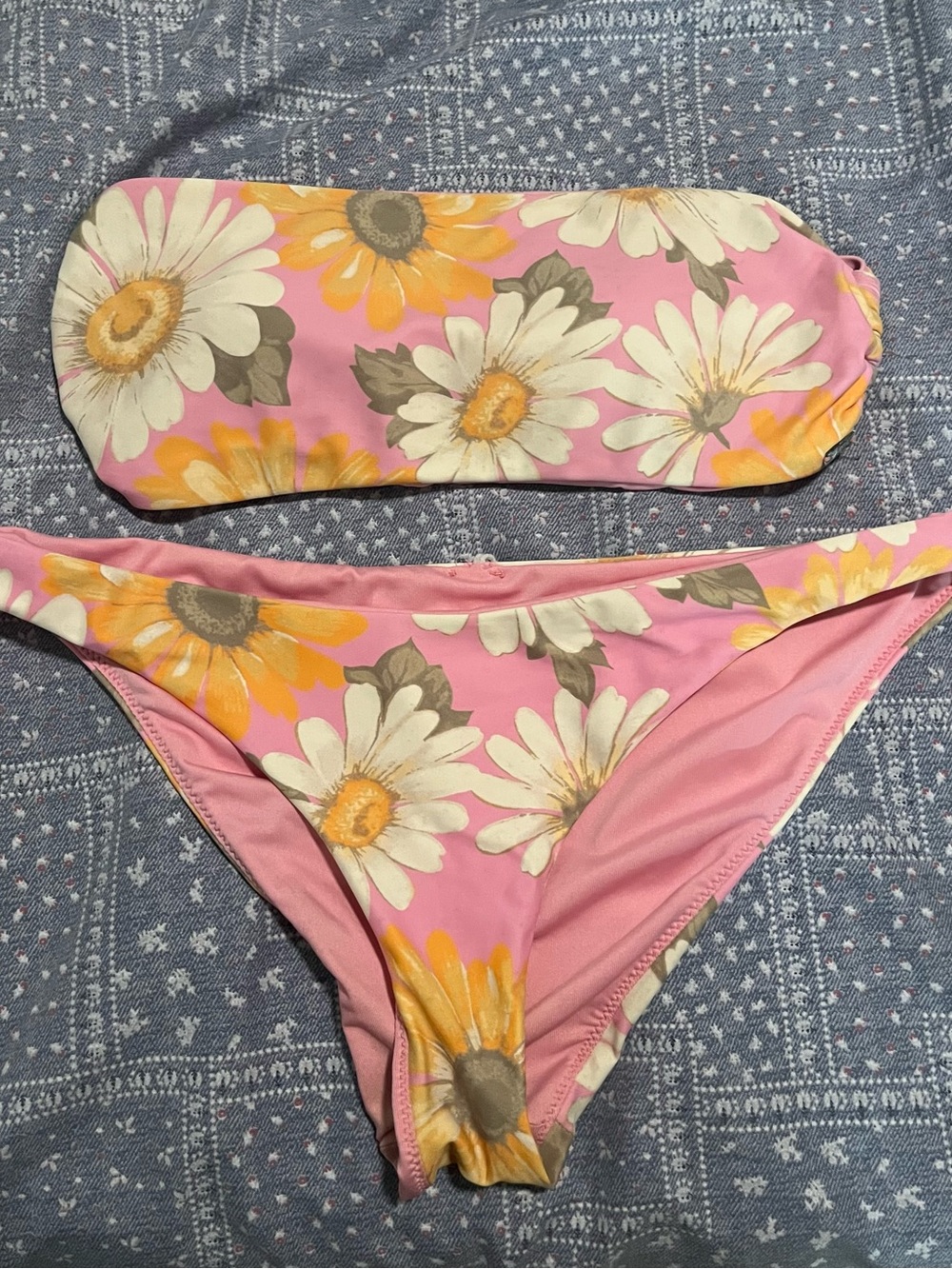 O'Neill Pink Floral Bandeau Bikini with Daisy Print